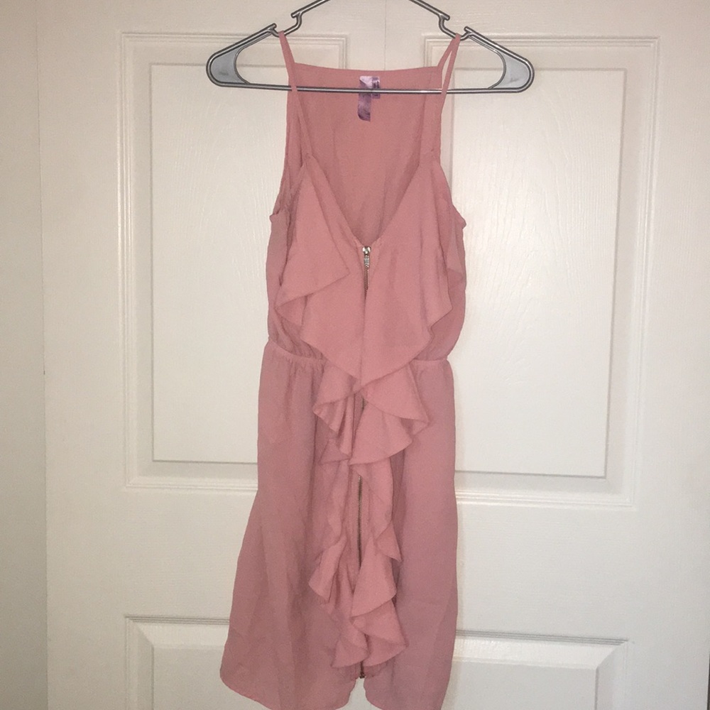 Medium: Soft Pink Ruffled Full-Length Zipper Dress